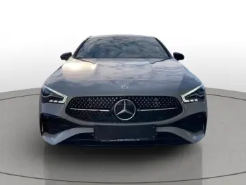 Mercedes-Benz CLA 180 AMG-Line Night DISTRONIC