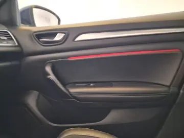 RENAULT MEGANE 1.3 TCe 140CP Intens