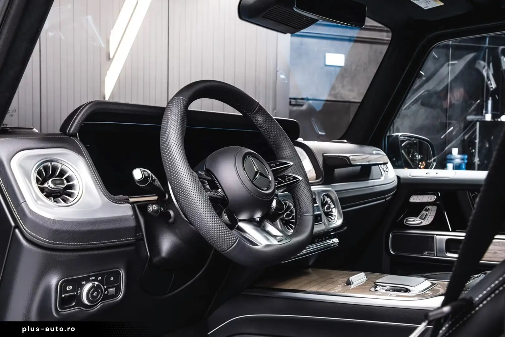 Mercedes-Benz G63 AMG 2025