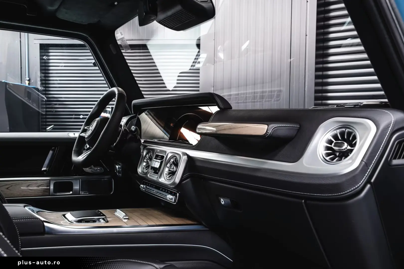 Mercedes-Benz G63 AMG 2025