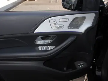 MERCEDES-BENZ GLE 400d 4M Coupe   PANO LUFT KEYLESS 21 ZOLL