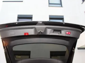 MERCEDES-BENZ GLE 400d 4M Coupe   PANO LUFT KEYLESS 21 ZOLL