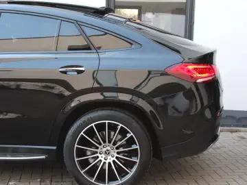 MERCEDES-BENZ GLE 400d 4M Coupe   PANO LUFT KEYLESS 21 ZOLL