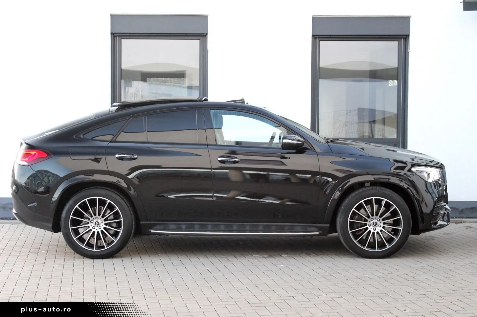 MERCEDES-BENZ GLE 400d 4M Coupe   PANO LUFT KEYLESS 21 ZOLL