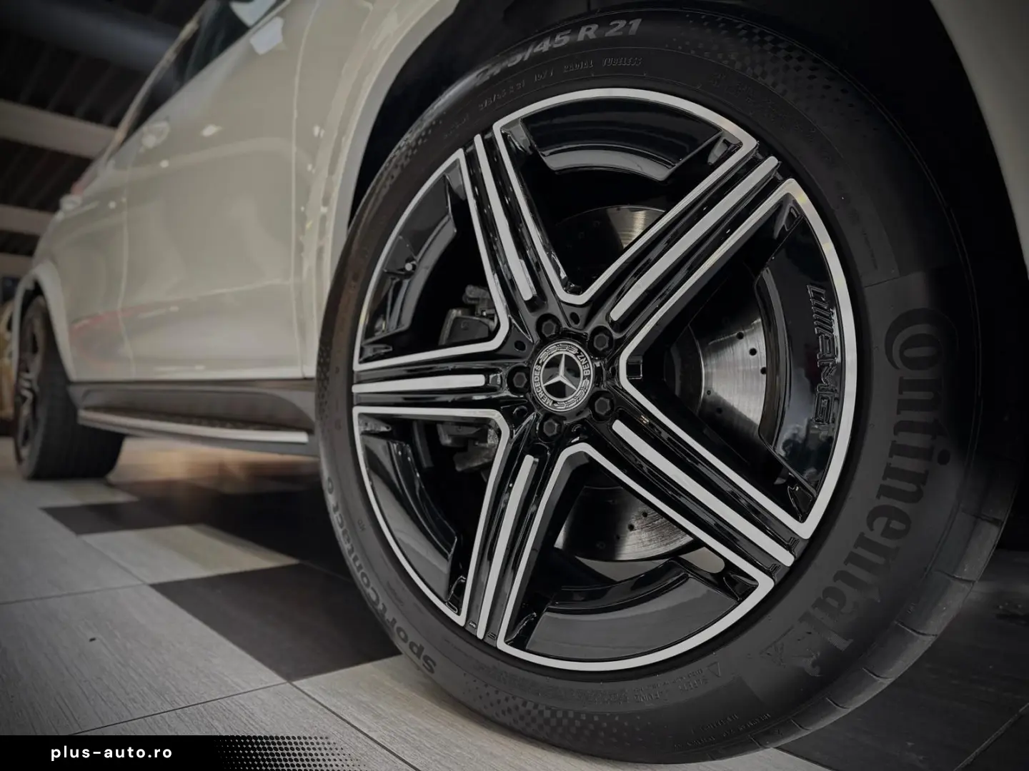 MERCEDES-BENZ GLE 580 4M AMG Pano HuD Sitzklima Garantie2029