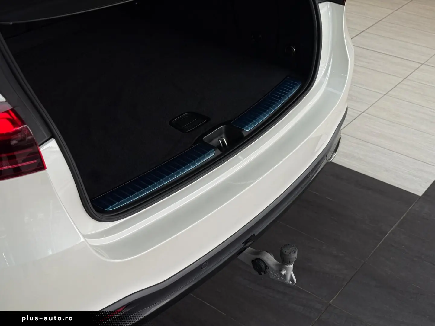 MERCEDES-BENZ GLE 580 4M AMG Pano HuD Sitzklima Garantie2029