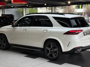 MERCEDES-BENZ GLE 580 4M AMG Pano HuD Sitzklima Garantie2029