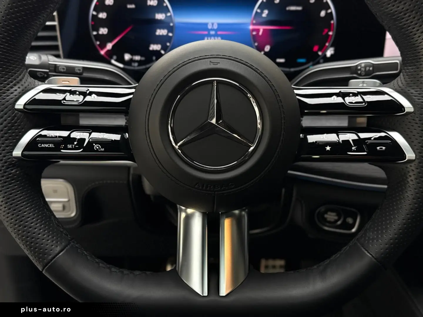 MERCEDES-BENZ GLE 580 4M AMG Pano HuD Sitzklima Garantie2029