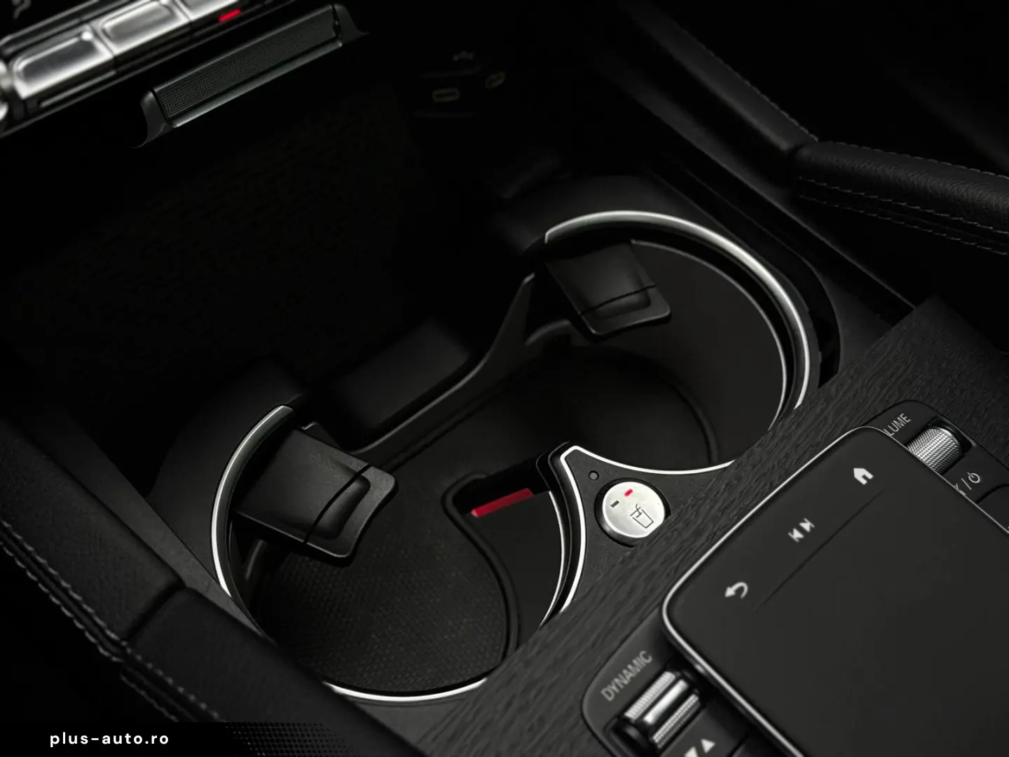 MERCEDES-BENZ GLE 580 4M AMG Pano HuD Sitzklima Garantie2029