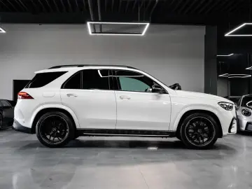 MERCEDES-BENZ GLE 53 AMG 4M  Pano-AHK-Burmester-Massage-22