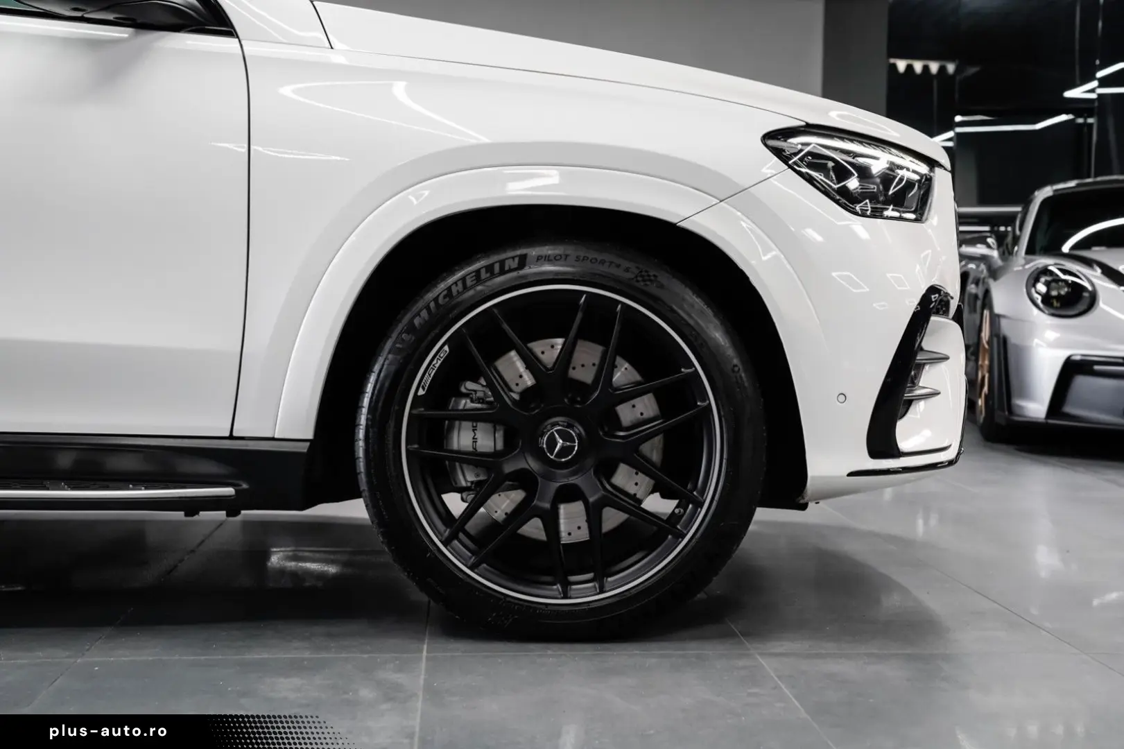 MERCEDES-BENZ GLE 53 AMG 4M  Pano-AHK-Burmester-Massage-22