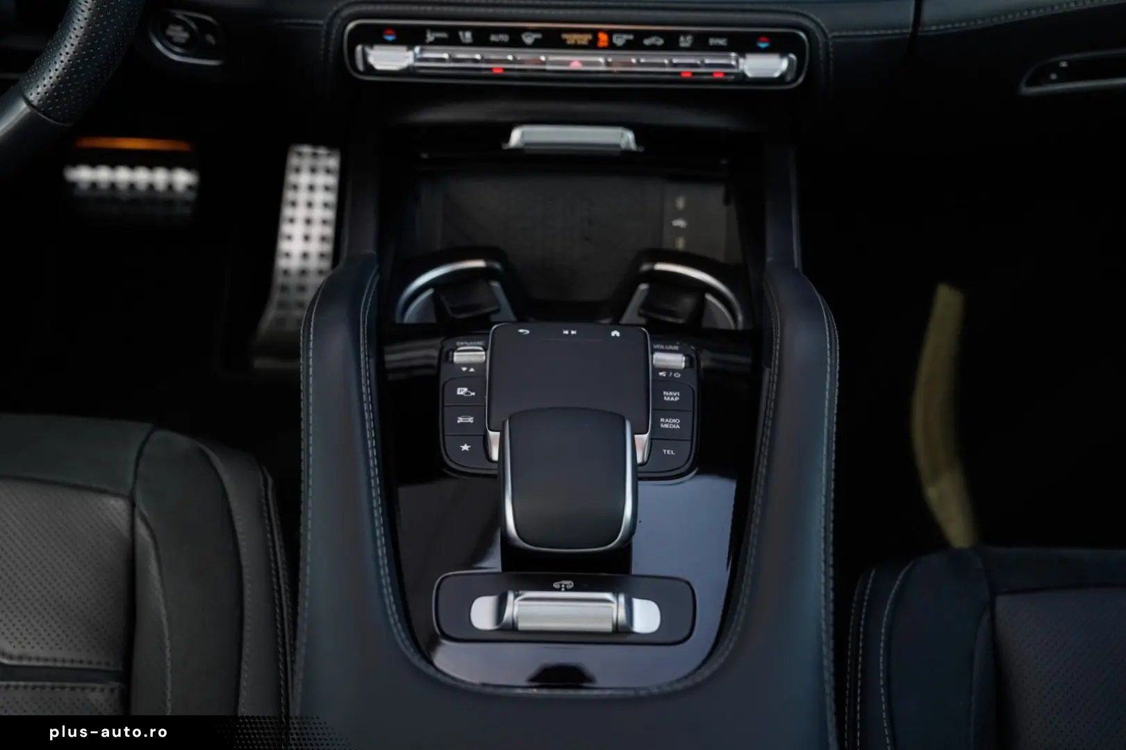 MERCEDES-BENZ GLE 53 AMG 4M  Pano-AHK-Burmester-Massage-22