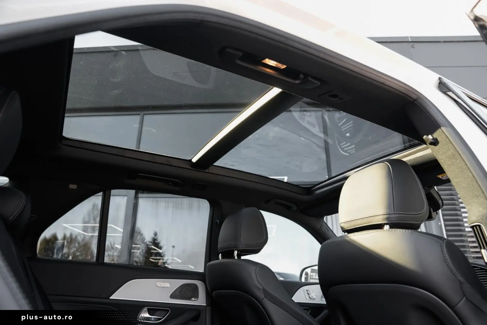 MERCEDES-BENZ GLE 53 AMG 4M  Pano-AHK-Burmester-Massage-22