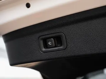 MERCEDES-BENZ GLE 53 AMG 4M  Pano-AHK-Burmester-Massage-22