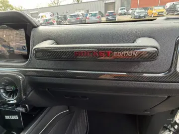 Mercedes-Benz BRABUS 900 ROCKET