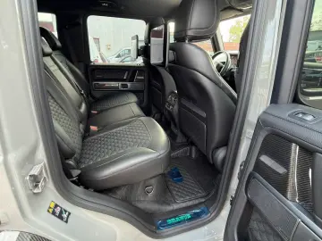 Mercedes-Benz BRABUS 900 ROCKET