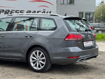 Volkswagen Golf VII