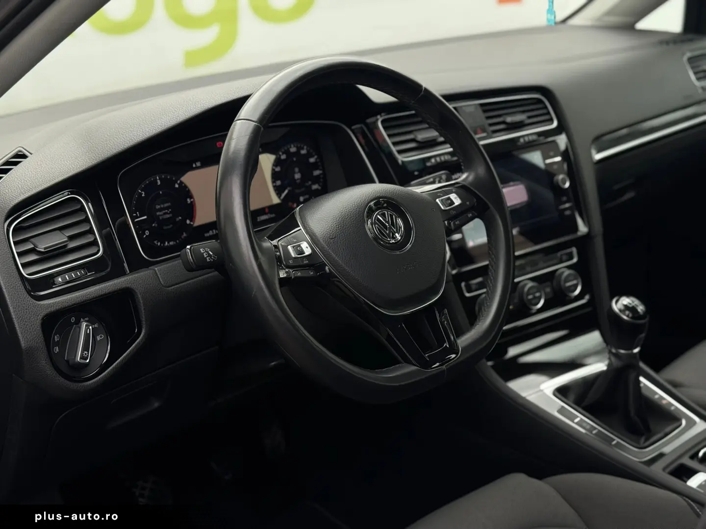 Volkswagen Golf VII