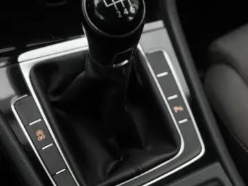 Volkswagen Golf VII