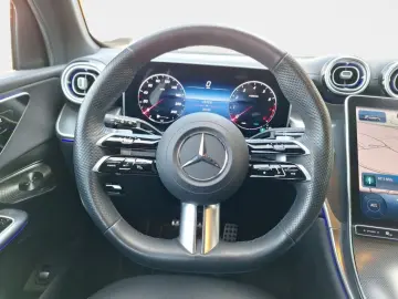 MERCEDES-BENZ GLC 200 4M Burmester Ventilation 360