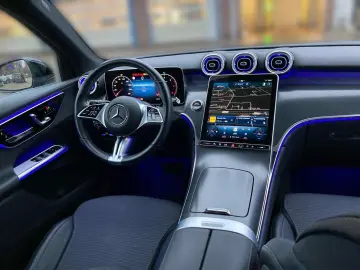 MERCEDES-BENZ GLC 220 d 4M