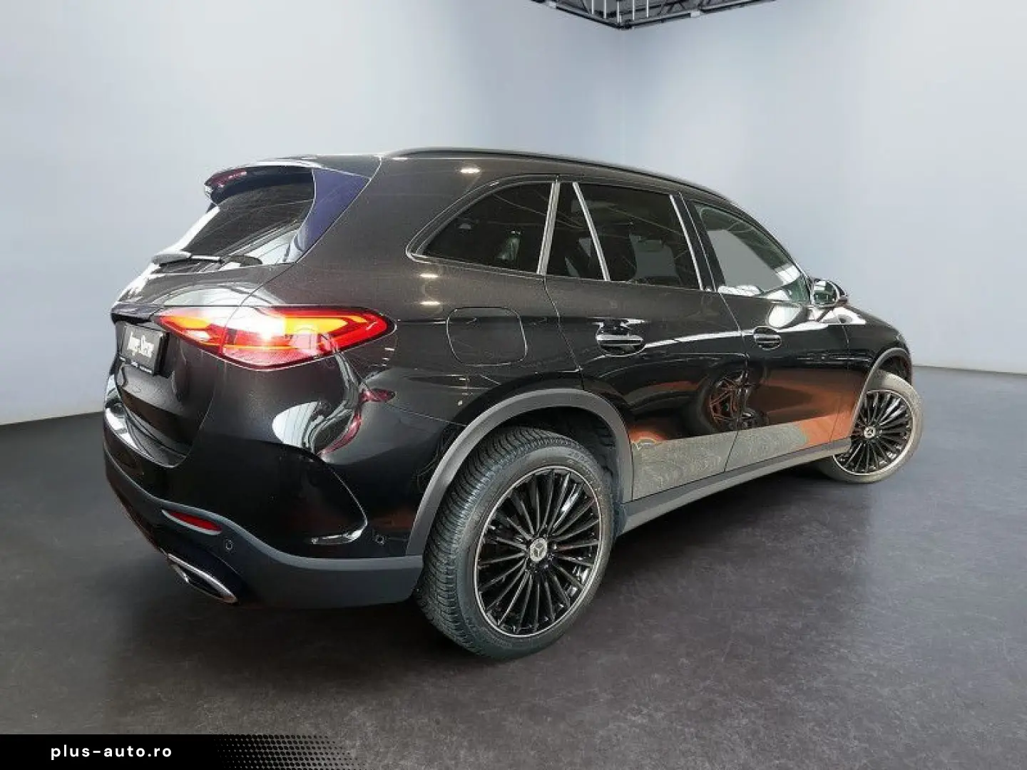 MERCEDES-BENZ GLC 220d 4M AMG Night Memo Kam360 DigitalLight