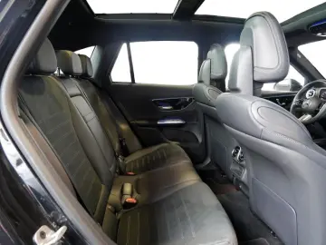 MERCEDES-BENZ GLC 220d 4M AMG Night Memo Kam360 DigitalLight