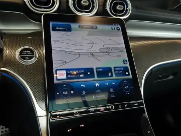 MERCEDES-BENZ GLC 220d 4M AMG Night Memo Kam360 DigitalLight