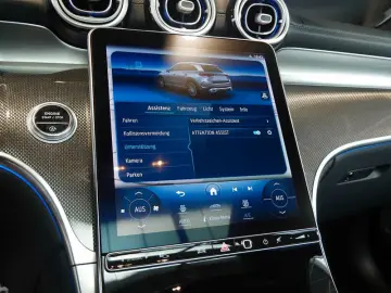 MERCEDES-BENZ GLC 220d 4M AMG Night Memo Kam360 DigitalLight