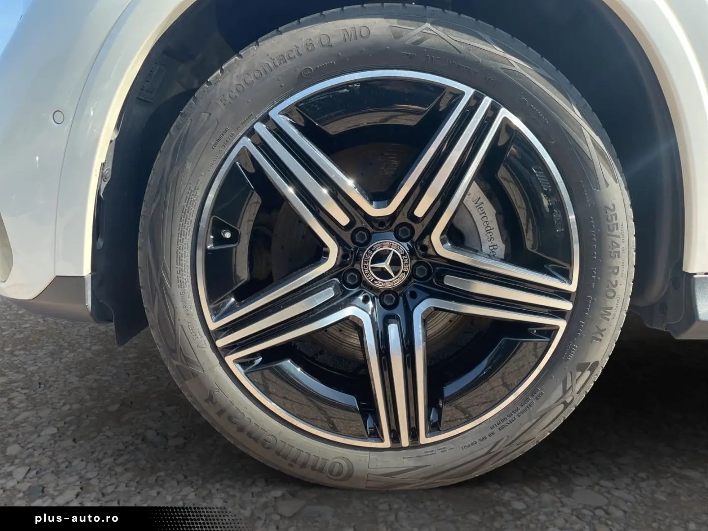 MERCEDES-BENZ GLC 220d 4MATIC AMG Pano 360 Winter