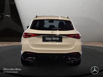 MERCEDES-BENZ GLC 200 4M AMG Prem  Pano DigiLED Memo 360