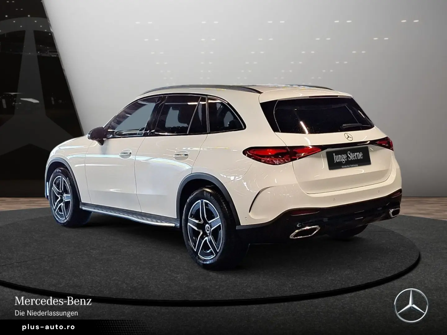 MERCEDES-BENZ GLC 200 4M AMG Prem  Pano DigiLED Memo 360