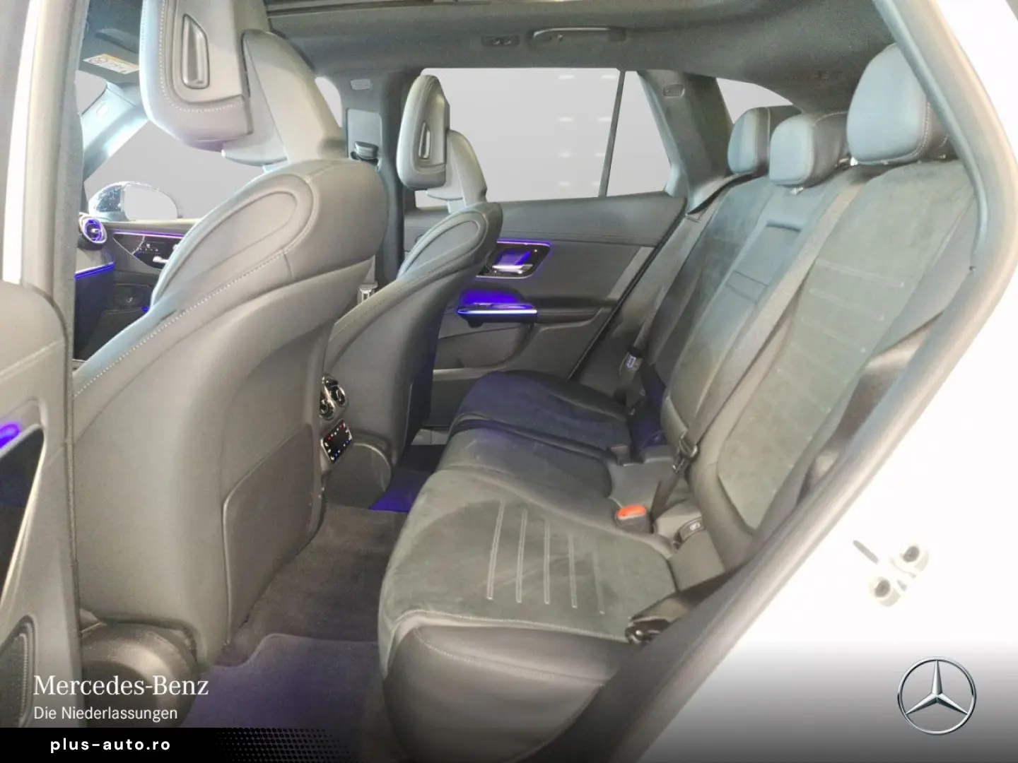 MERCEDES-BENZ GLC 200 4M AMG Prem  Pano DigiLED Memo 360