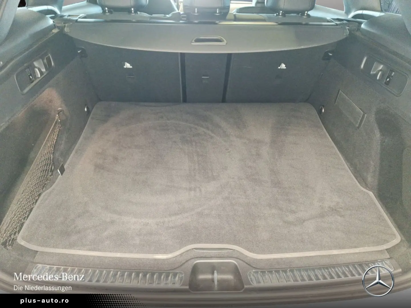 MERCEDES-BENZ GLC 200 4M AMG Prem  Pano DigiLED Memo 360