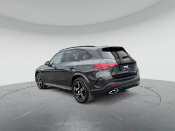 MERCEDES-BENZ GLC 200 AMG Line 4Matic