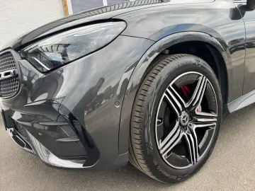 MERCEDES-BENZ GLC 200 AMG Line 4Matic
