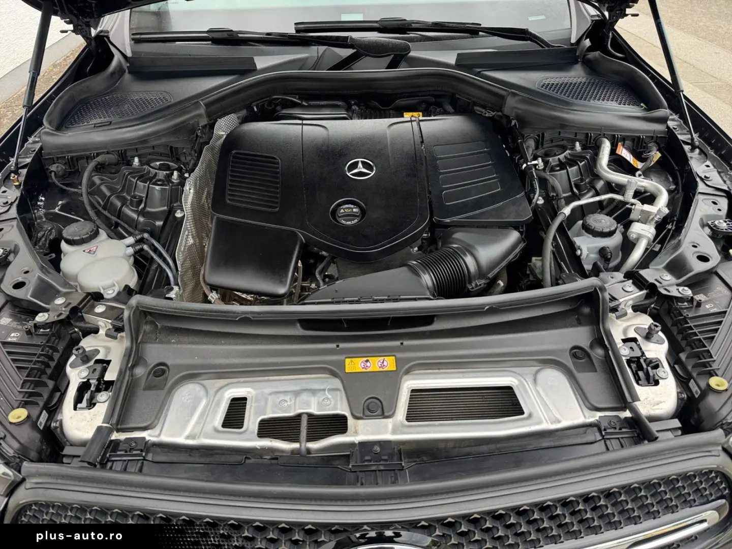 MERCEDES-BENZ GLC 200 AMG Line 4Matic