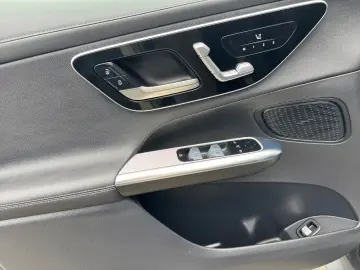 MERCEDES-BENZ GLC 200 AMG Line 4Matic