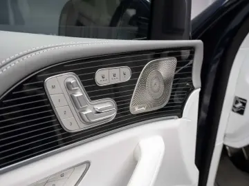 Mercedes Benz GLS 600 Maybach