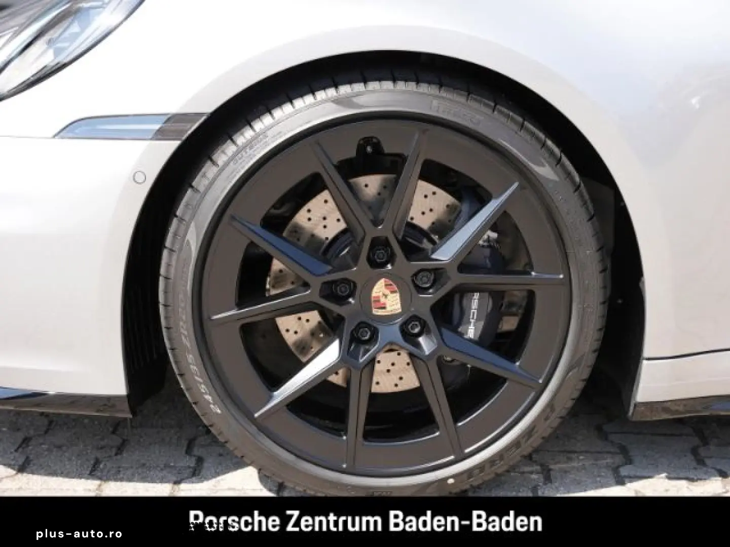 PORSCHE 992 911 Carrera Cabrio Liftsystem-VA HD-Matrix