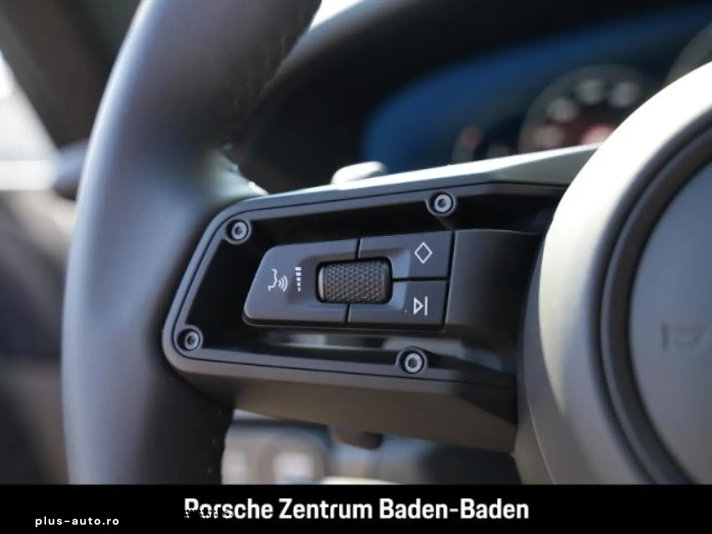 PORSCHE 992 911 Carrera Cabrio Liftsystem-VA HD-Matrix