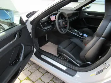 PORSCHE 992 CABRIO EXCL KREIDE ABGAS CHRONO 18W ACC®BOSE