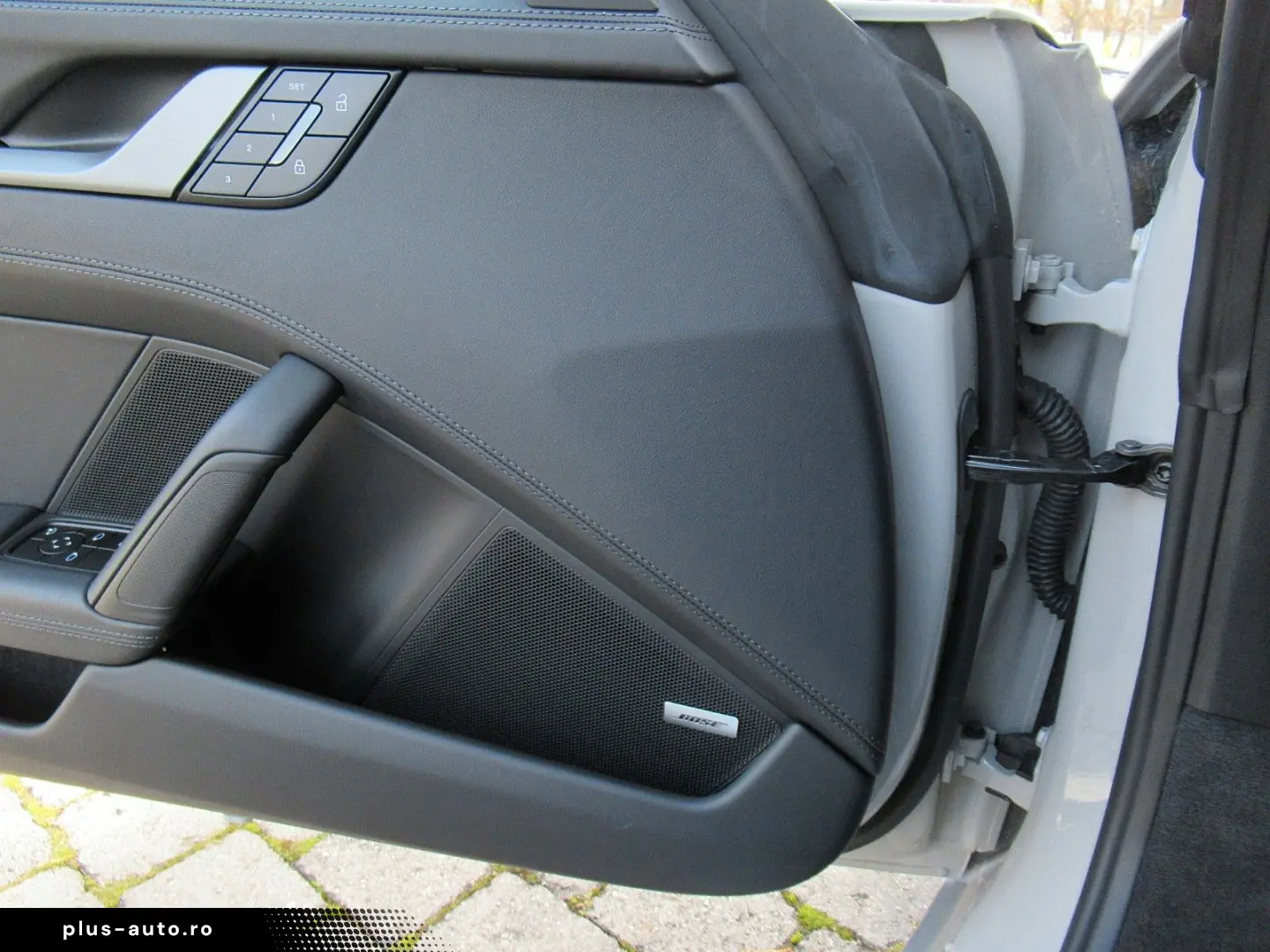 PORSCHE 992 CABRIO EXCL KREIDE ABGAS CHRONO 18W ACC®BOSE