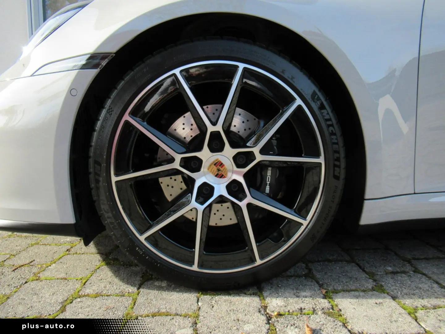 PORSCHE 992 CABRIO EXCL KREIDE ABGAS CHRONO 18W ACC®BOSE