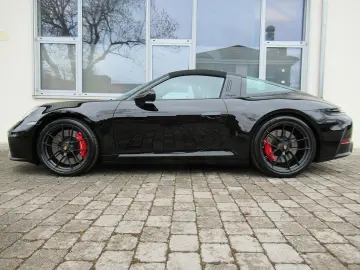 PORSCHE 992 TARGA 4 GTS EXCL KREIDE 18W BELÜ ACC®KEY HD