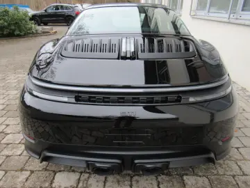 PORSCHE 992 TARGA 4 GTS EXCL KREIDE 18W BELÜ ACC®KEY HD
