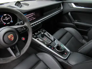 PORSCHE 992 TARGA 4 GTS EXCL KREIDE 18W BELÜ ACC®KEY HD
