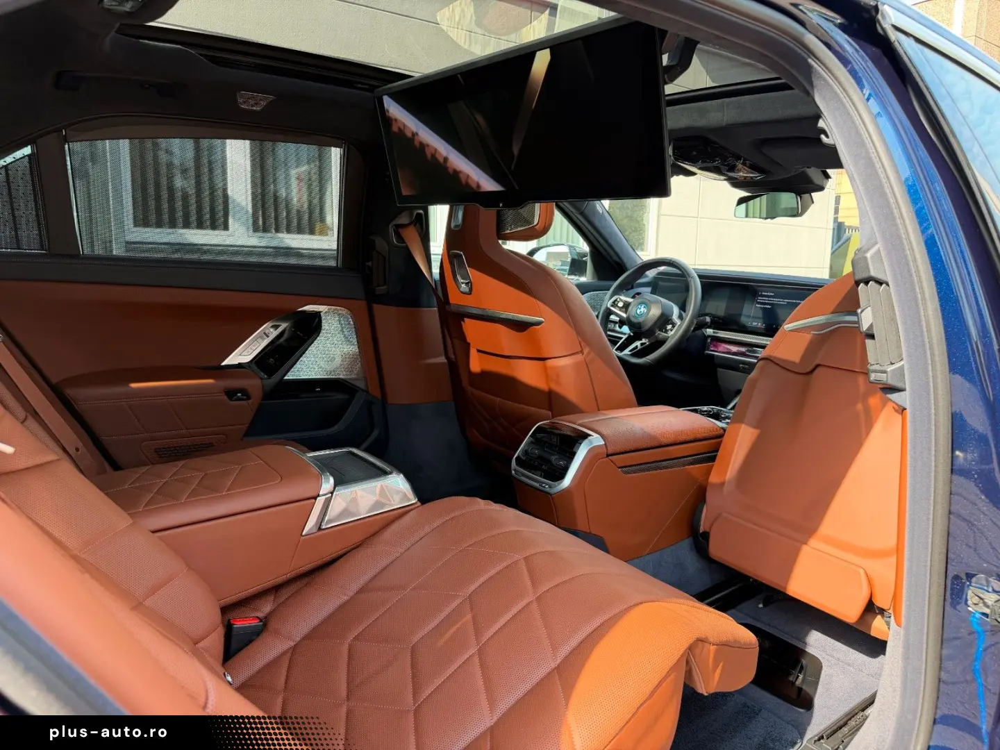 BMW M760 e xDrive individual Fond Entert NP195.000€