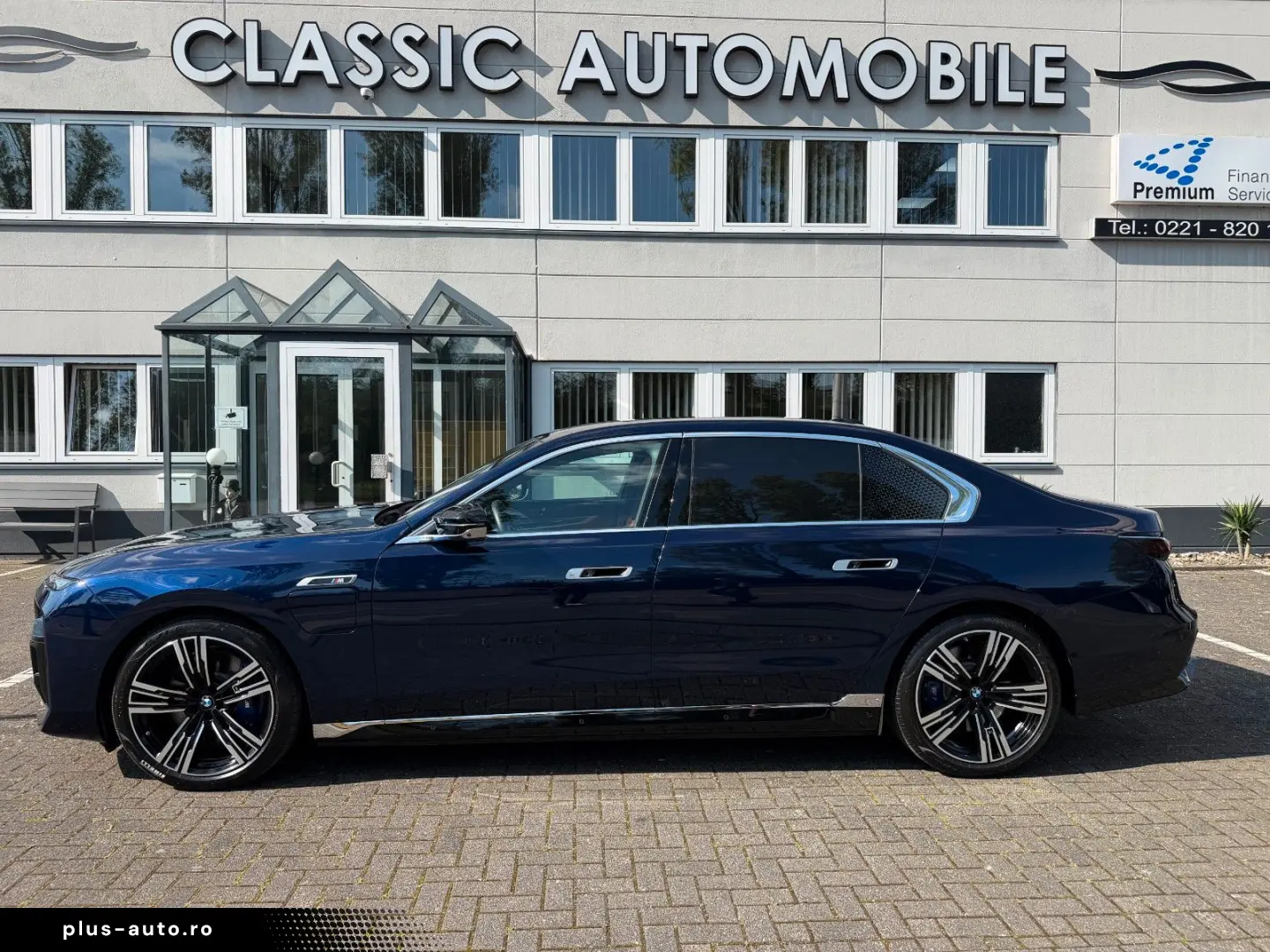 BMW M760 e xDrive individual Fond Entert NP195.000€