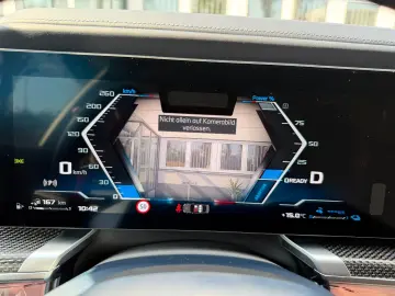 BMW M760 e xDrive individual Fond Entert NP195.000€